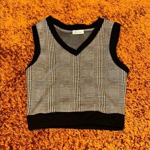 Chic Black and Gray Women's Plaid Vest